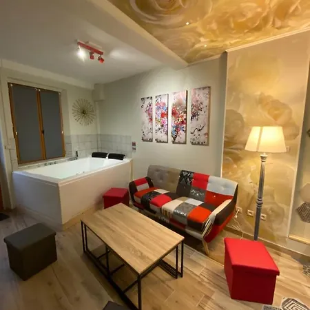 Gite De Prestige Holiday home *